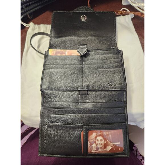 Brighton Crossbody Suede and Leather Black‎ EUC 7.5" x 6" x 3" with dust cover - Picture 3 of 7